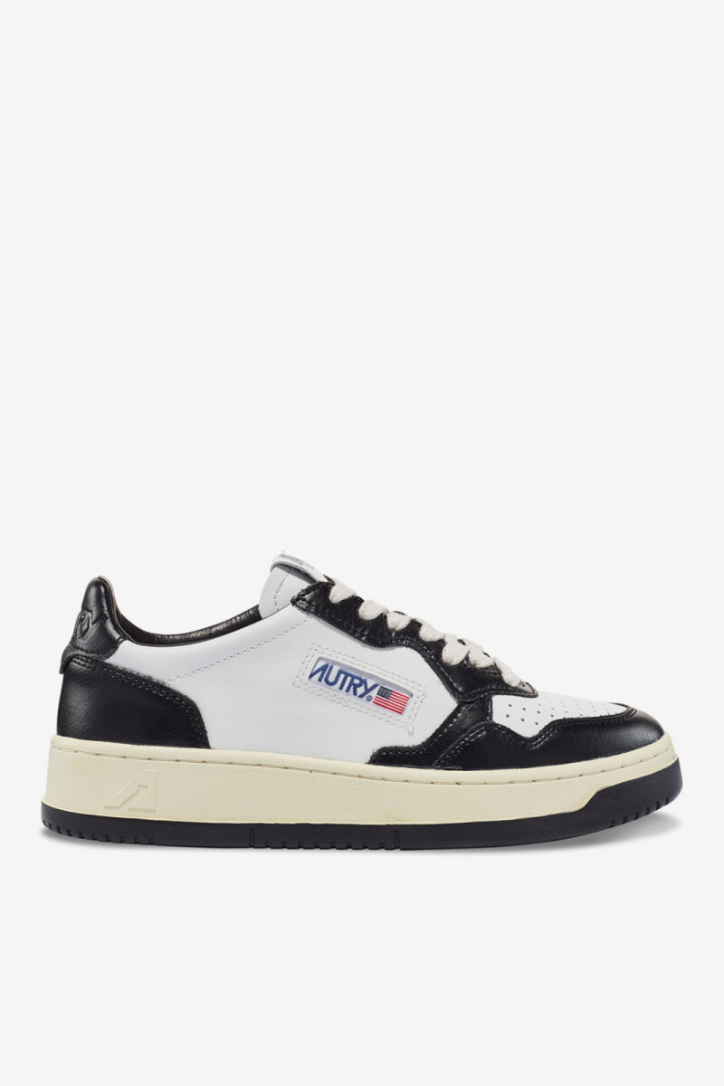 ZAPATILLA MEDALIST LOW Negro