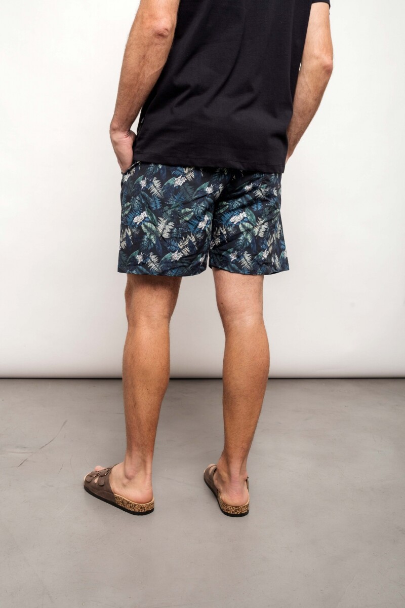 Short Nahuel Negro