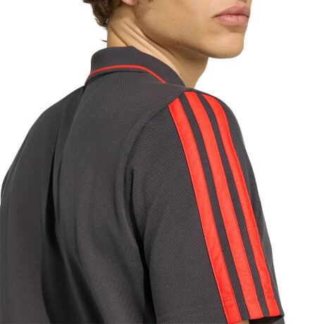 Remera adidas Polo Audi Revolut DNA F1 Team Black
