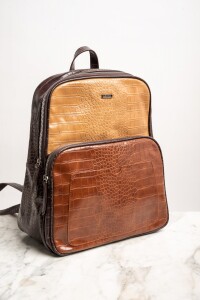 Mochila Maxi Notebook Marrón