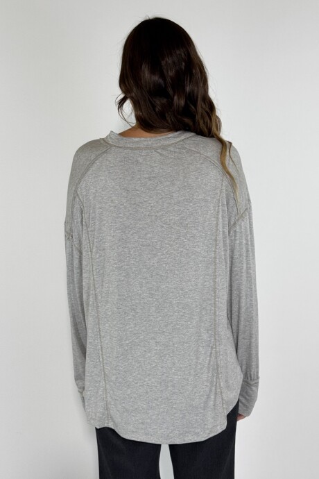 REMERA MAYSA Gris