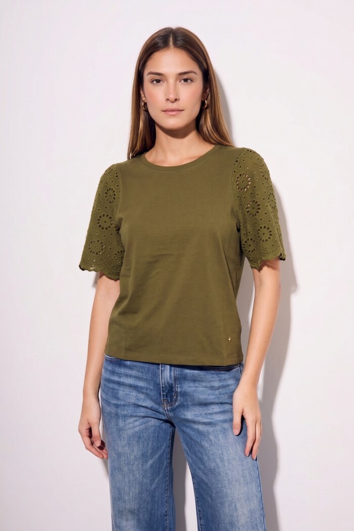 Remera Algodón Peinado Y Calados Oliva