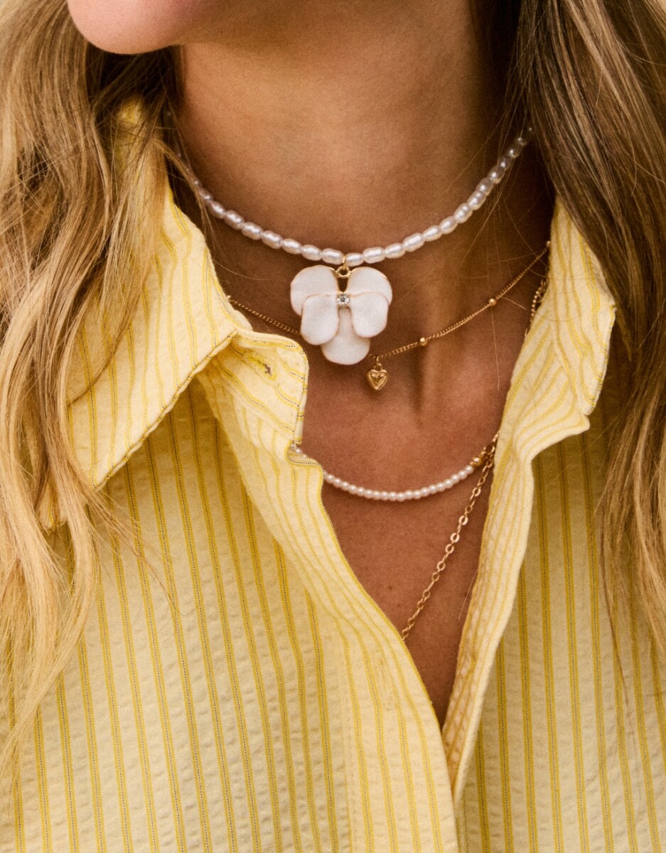 Collar Corto Dije Flor 
