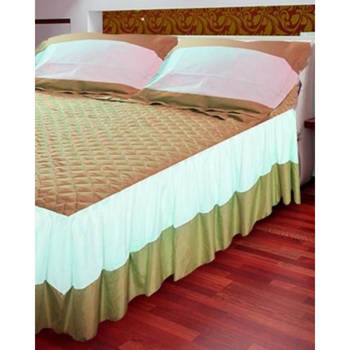 Colcha combinada con volado Cotton Flor 1 plaza sommier 0.90 x 2.25 mts con porta almohada - Beige 