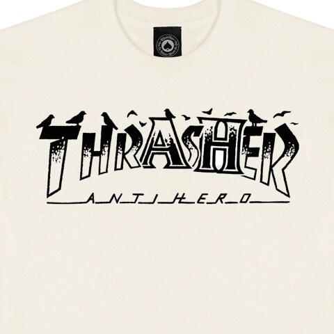 REMERA THRASHER X ANTI HERO PIGEON MAGAZINE White