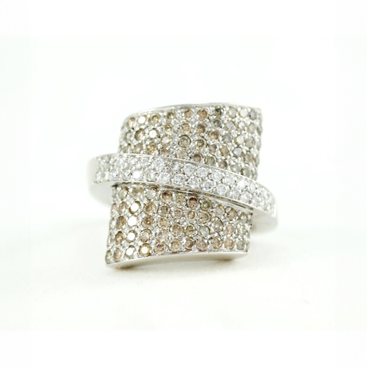 Anillo Oro 18K Y Brillantes 