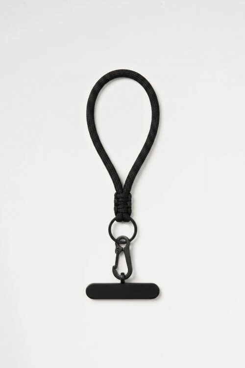 Cordón para celular con gancho metálico negro