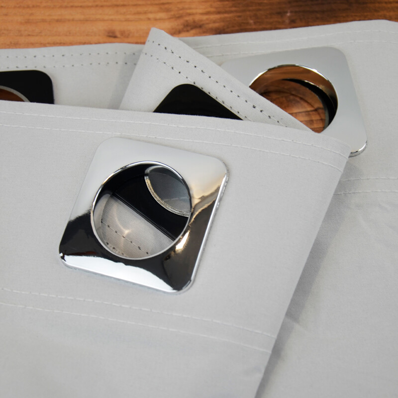 Cortina 100% Blackout set 2 paños 135 x 230 BLANCO