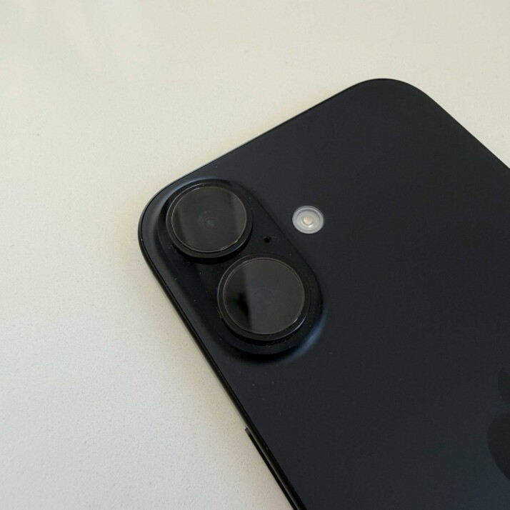 iPhone 16 128GB - Black iPhone 16 128GB - Black