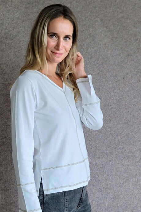 Remera Julia Blanco pespunte beige