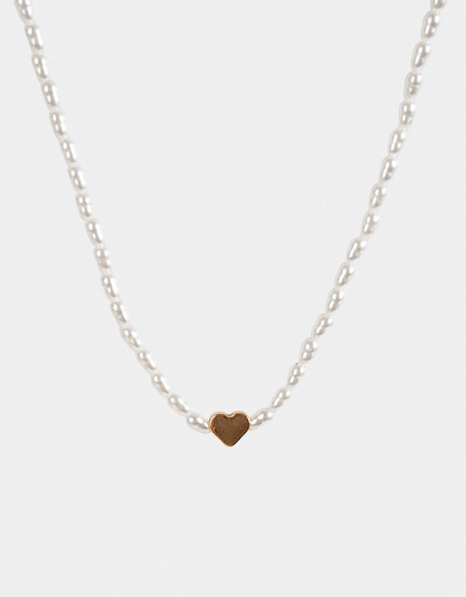 Collar Corto Con Perlas 