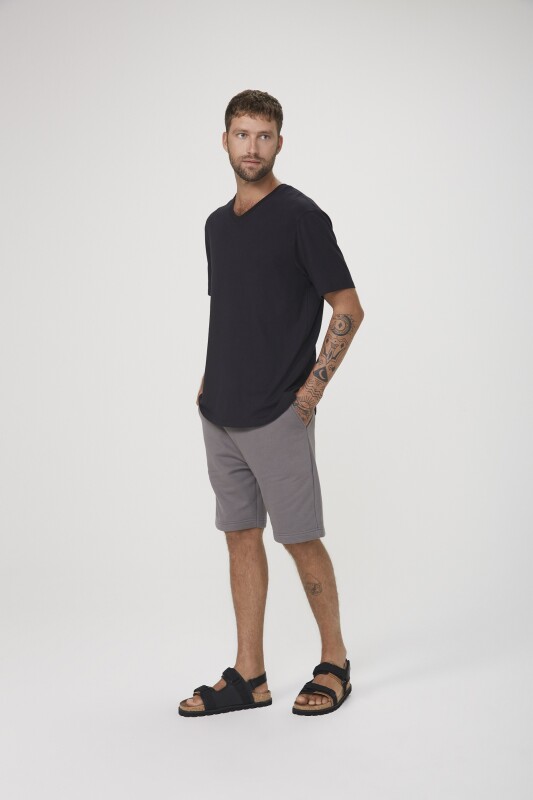 CAMISETA MM MASC PRETO ESCURO