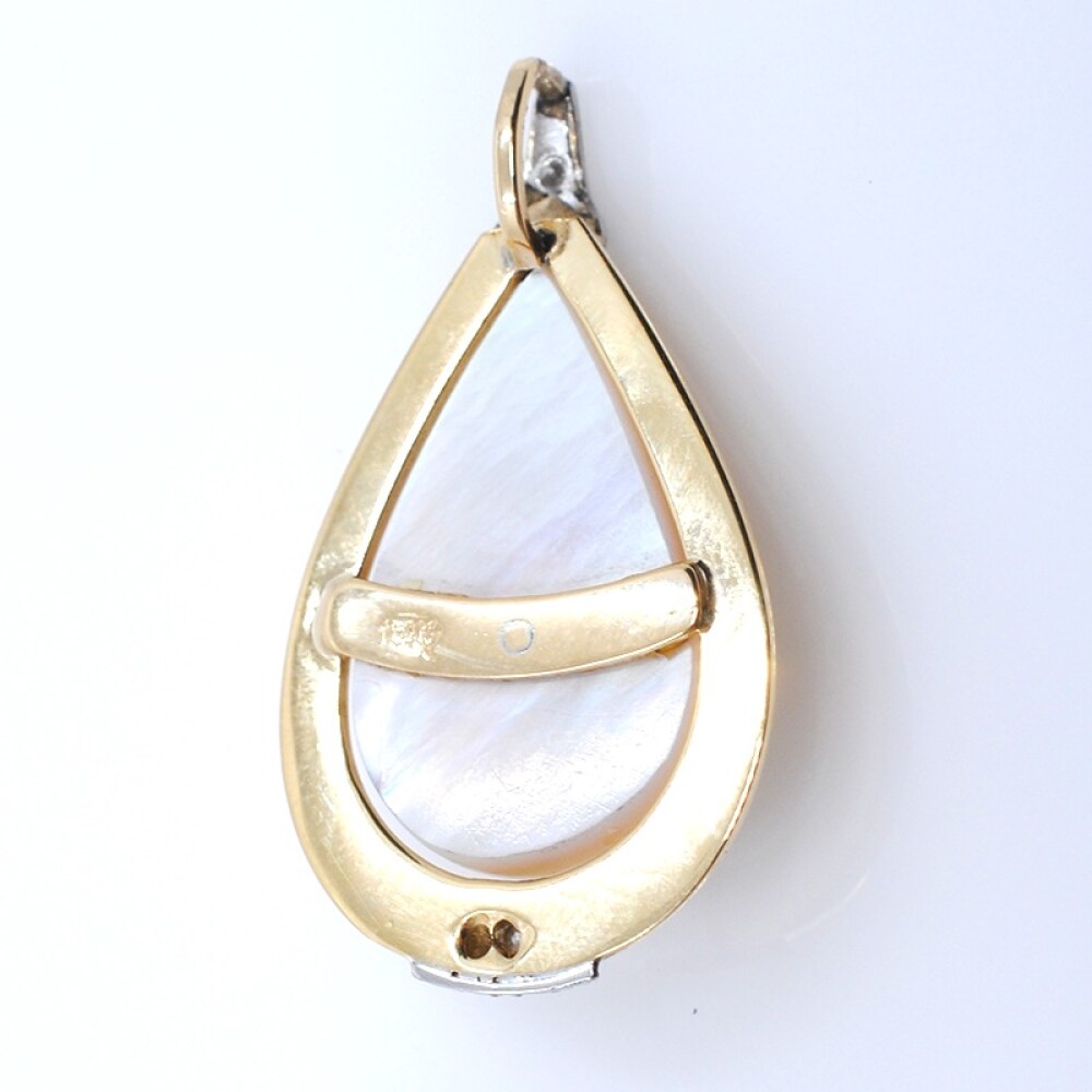 Colgante oro 18k brillantes y madre perla Colgante oro 18k brillantes y madre perla