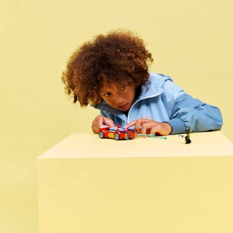 LEGO® Marvel Spider-Man vs. Wolverine Venomizado – Auto de Combate LEGO® Marvel Spider-Man vs. Wolverine Venomizado – Auto de Combate