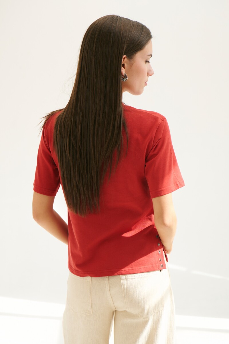 REMERA AROS ROJO