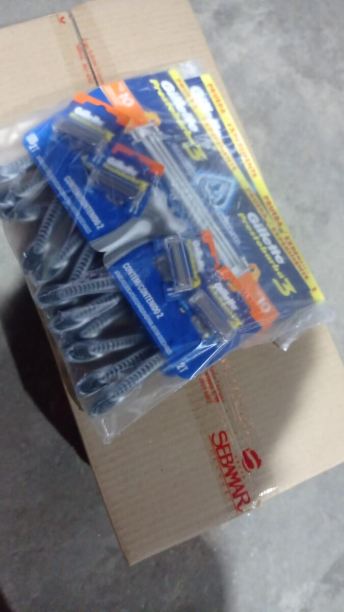 AFEITADORA PRESTOBARBA. 3 HOJAS X 12 BOLSA SUELTAS 