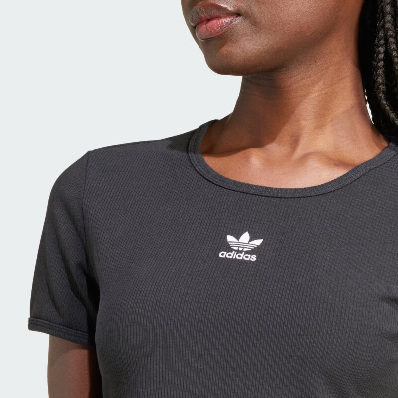 Remera Adidas Ess Rib Tee - Negro Remera Adidas Ess Rib Tee - Negro