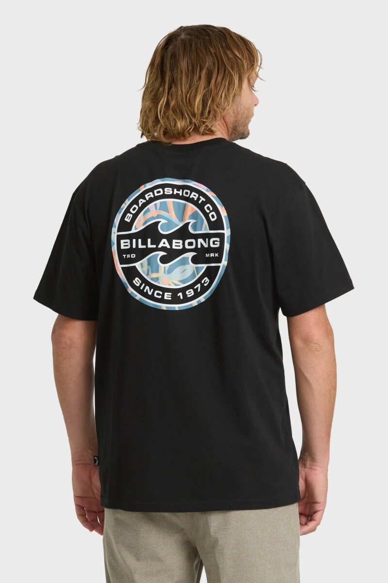 REMERA HOLLOW PREMIUM SS J-negro