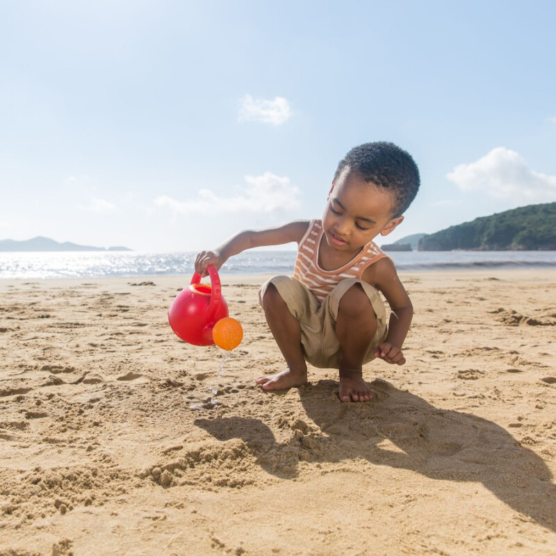 Regadera Plástica Infantil Hape Rojo