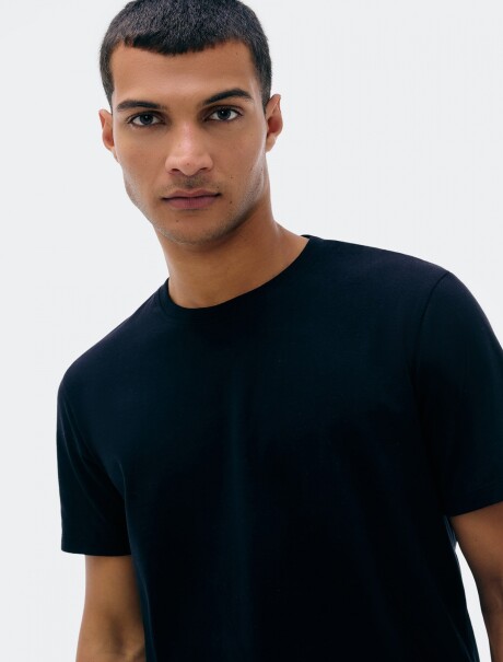 CAMISETA BÁSICA UNISSEX REGULAR WORLD NEGRO