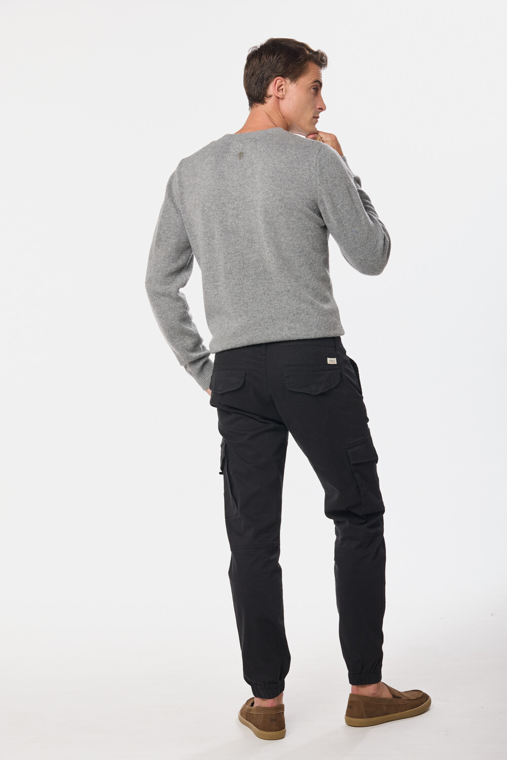 PANTALÓN CARGO Negro