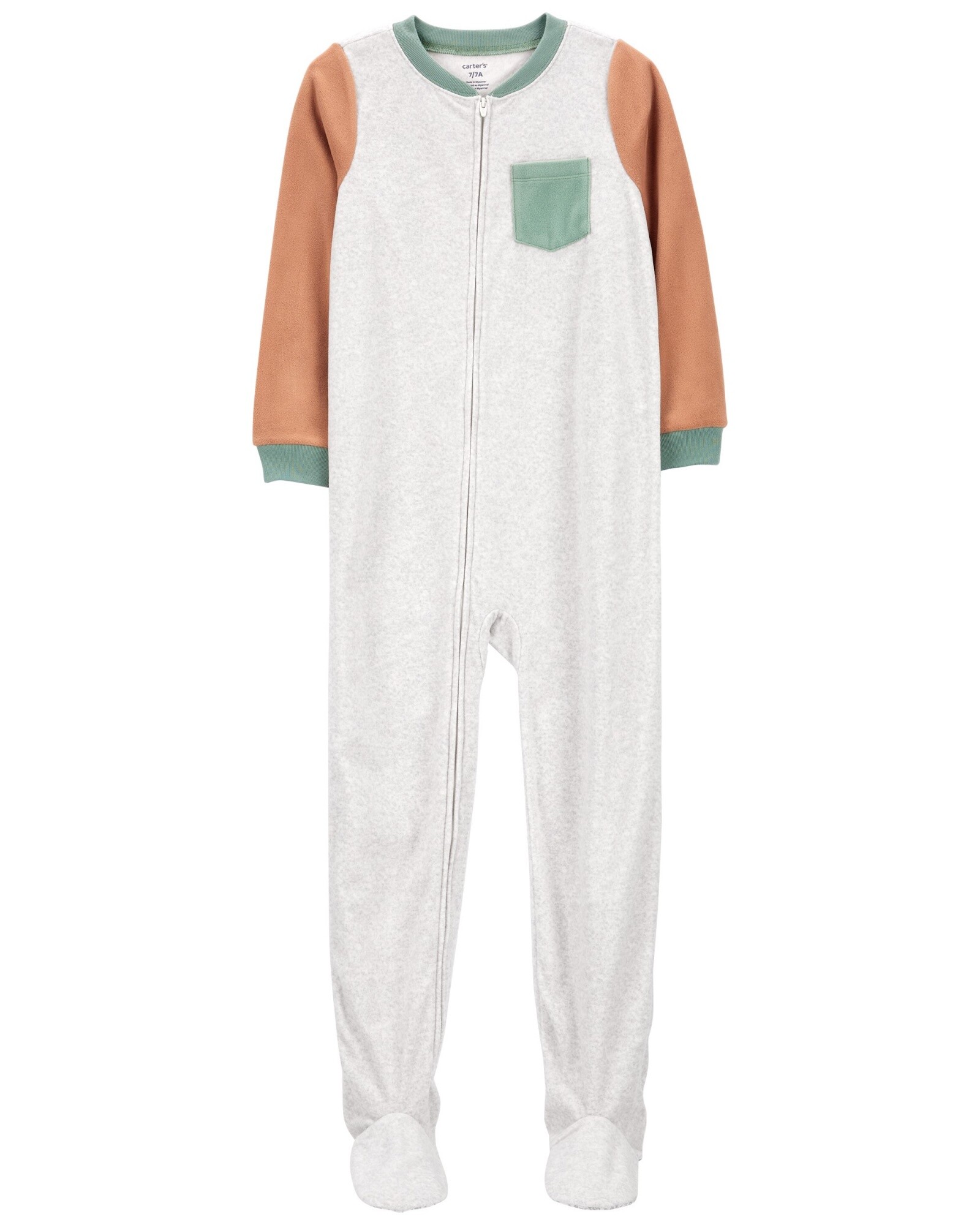 Pijama una pieza de micropolar, con pie, diseño colorblock. Talles 6-8 Sin color