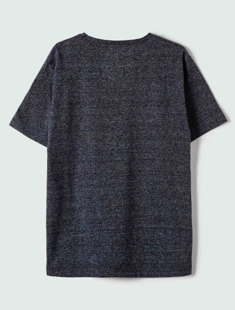 CAMISETA INFANTIL CON ESTAMPA GRIS