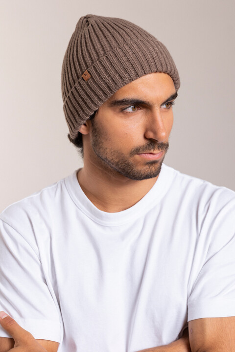 GORRO IVON POLANCO Tostado
