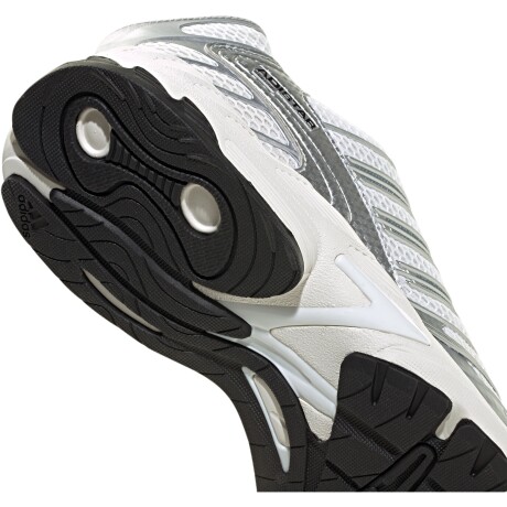 Championes adidas Adistar Control 3 White