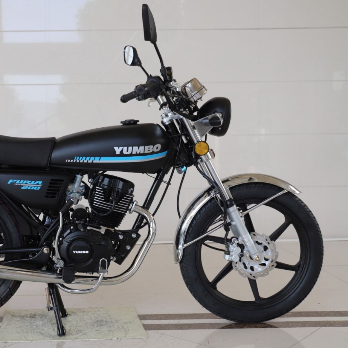 Yumbo Furia 200 - Negro Mate 