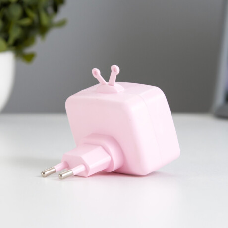 Enchufe de luz modelo TV Rosa
