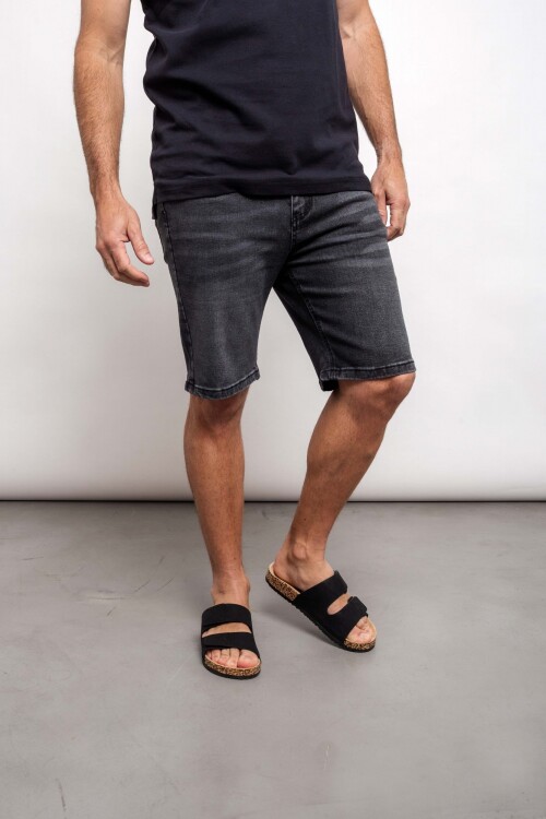 Bermuda Cesar Negro