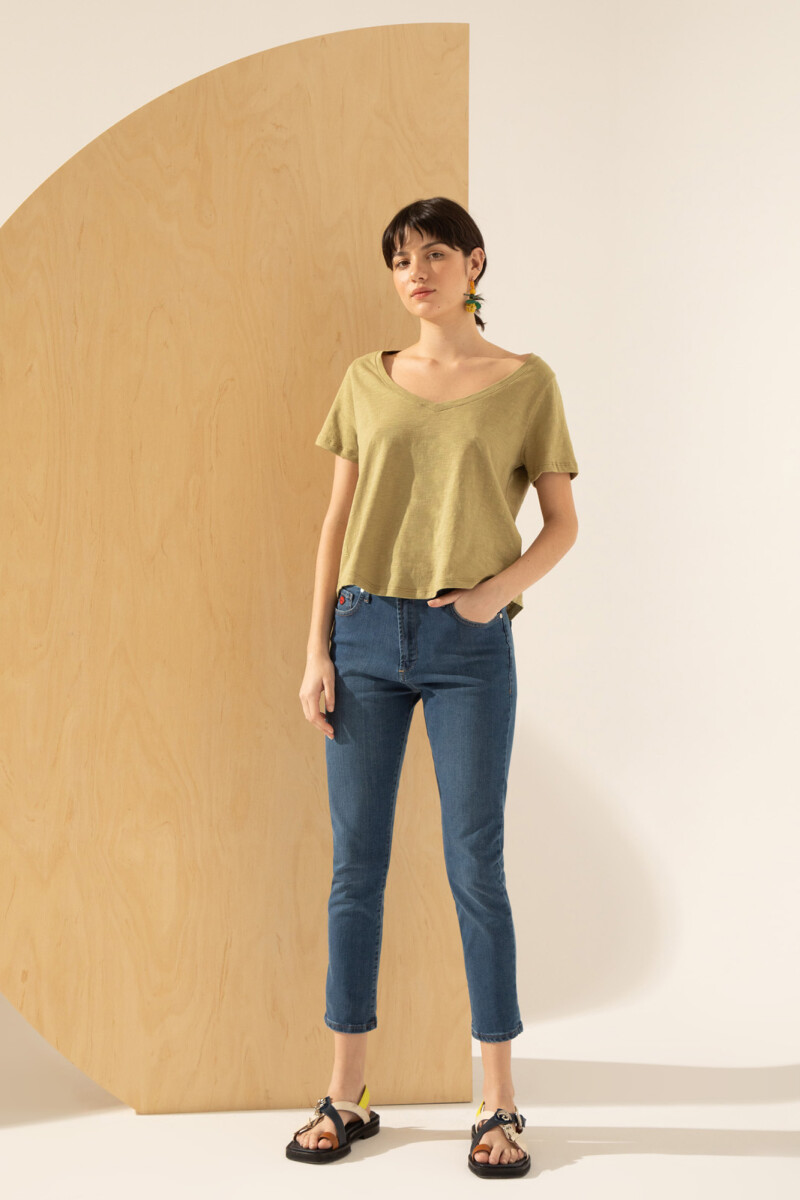 REMERA PEONIA Verde Oliva