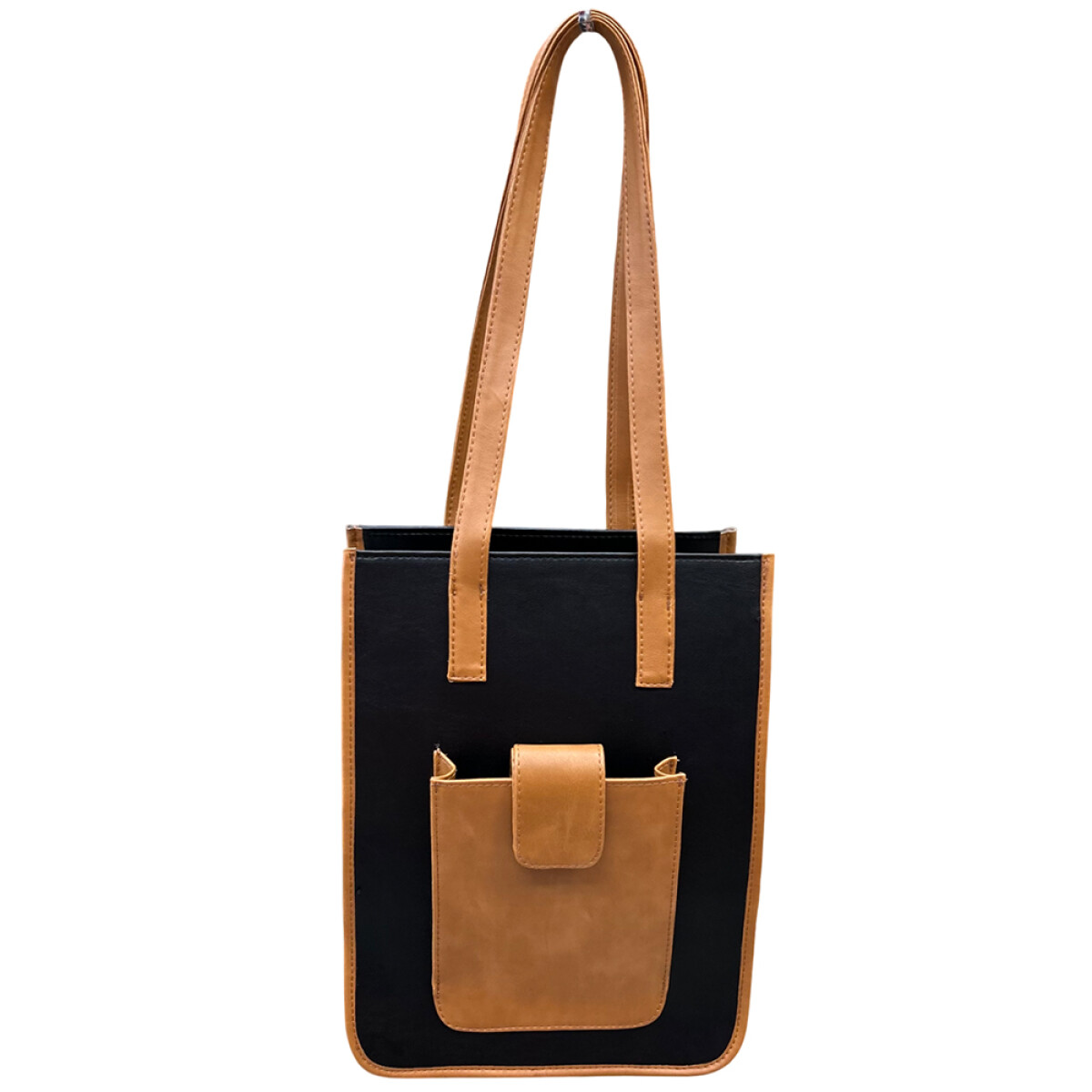 Matera en simil con bolsillo frontal - Negro con whisky 