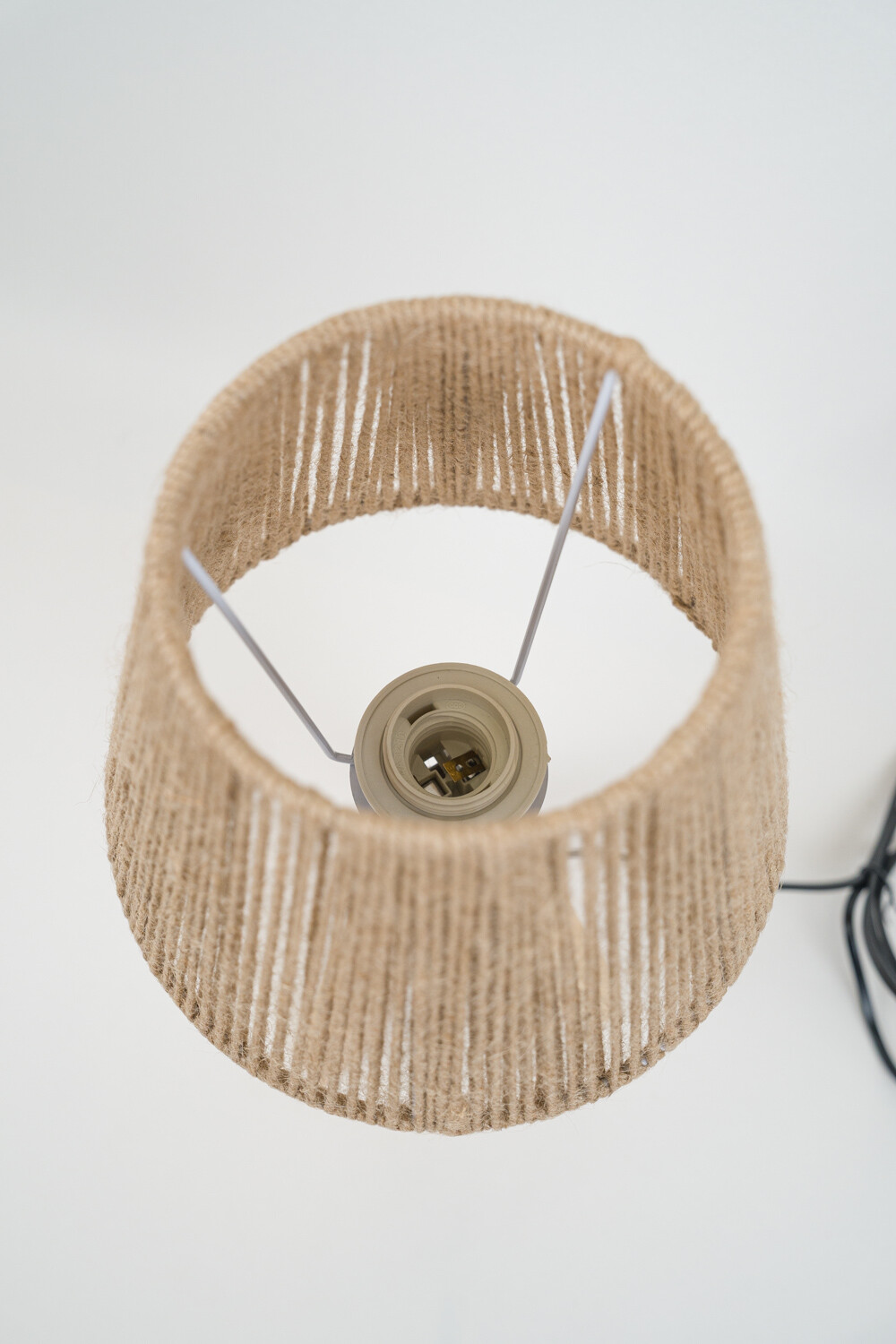 Lampara De Mesa Jasson Color Unico