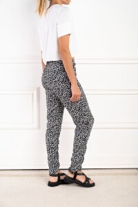 Pantalón Viscosa Print Negro