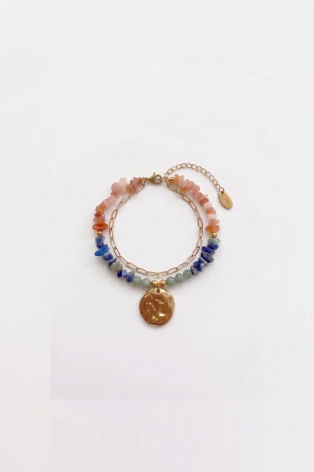 Pulsera piedras naturales con dije acero dorado
