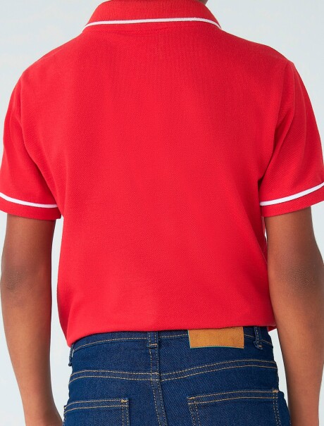 CAMISA DE CUELLO CON ESTAMPADO ROJO