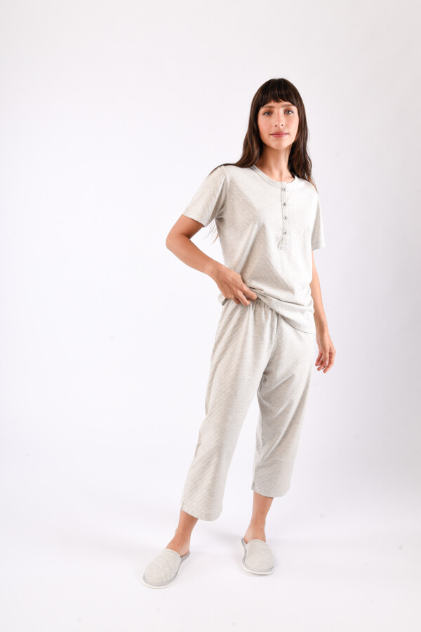 Pijama Manga Corta Capri Gris Claro