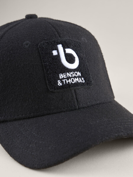 HAT FANG NEGRO