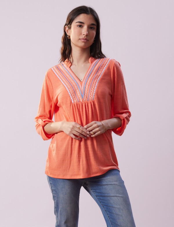 Blusa Bordada CORAL