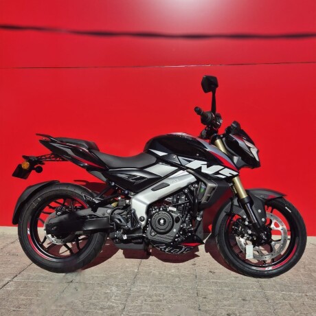 Bajaj Pulsar NS400 Negro