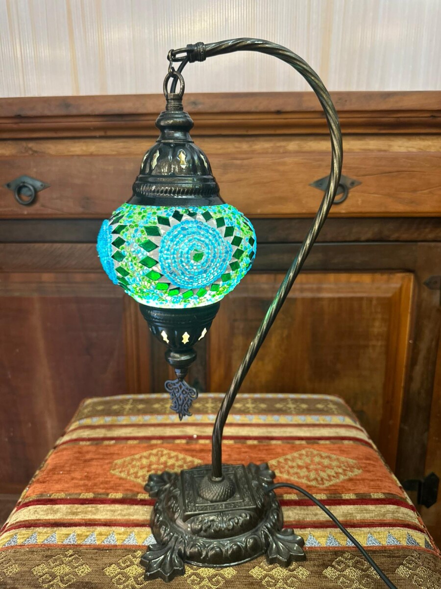 Lámpara vitraux de mesa cuello de cisne verde TM12 - Modelo 1 
