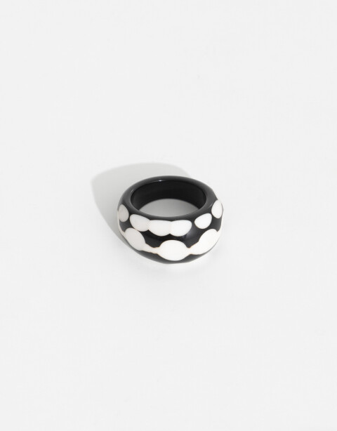 Anillos Medianos y Grandes Acrilico Anillo De Acrílico - Negro