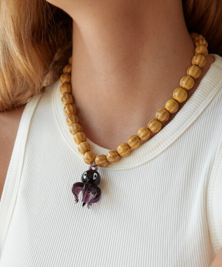COLLAR PULPO (CERÁMICA Y VIDRIO) AMARILLO/PÚRPURA