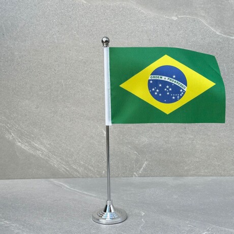 Mini Bandera De Brasil Con Estandarte 45cm x 40cm x 30cm Mini Bandera De Brasil Con Estandarte 45cm x 40cm x 30cm