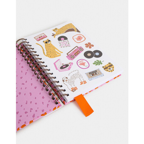 Cuaderno A5 Anillado Con Memo Con Formita Y Stickers Rosa Claro