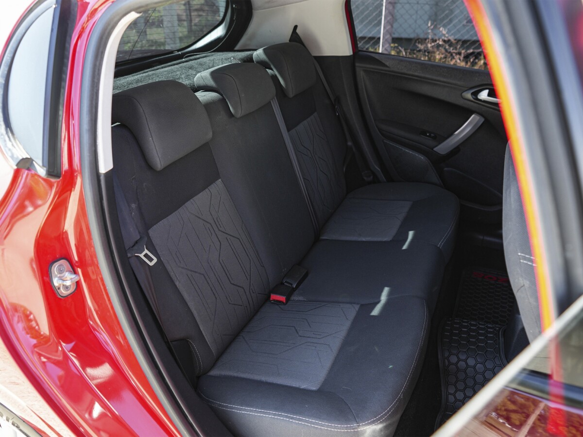 Peugeot 208 Allure 1.5 Extra Full 1.5 | Permuta / Financia Peugeot 208 Allure 1.5 Extra Full 1.5 | Permuta / Financia
