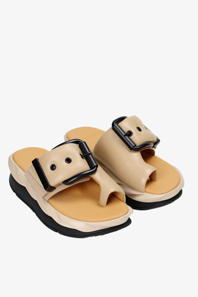 SANDALIA MELLOW GLOW Crudo