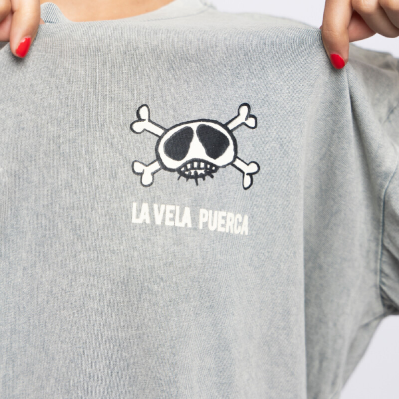 Remera La isla x La Vela - Calavera Remera La isla x La Vela - Calavera